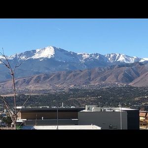 Meet your Posher, Charles